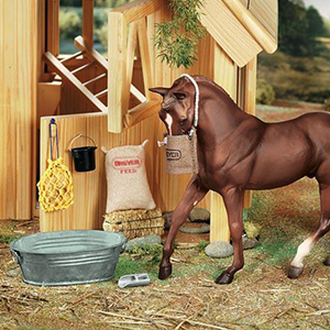 Breyer Stable Feeding Set