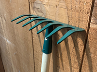 Tool Kid Bow Rake